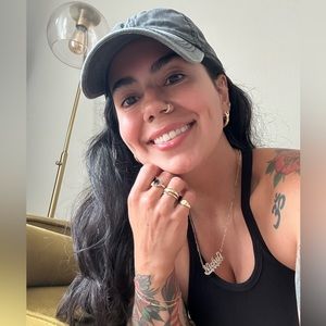 Meet your Posher, Nicky